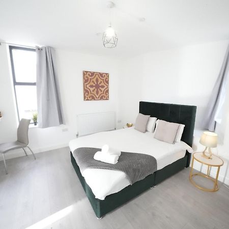 Ealing Broadway Great Stay 7-Minute Walk From The Underground Экстерьер фото