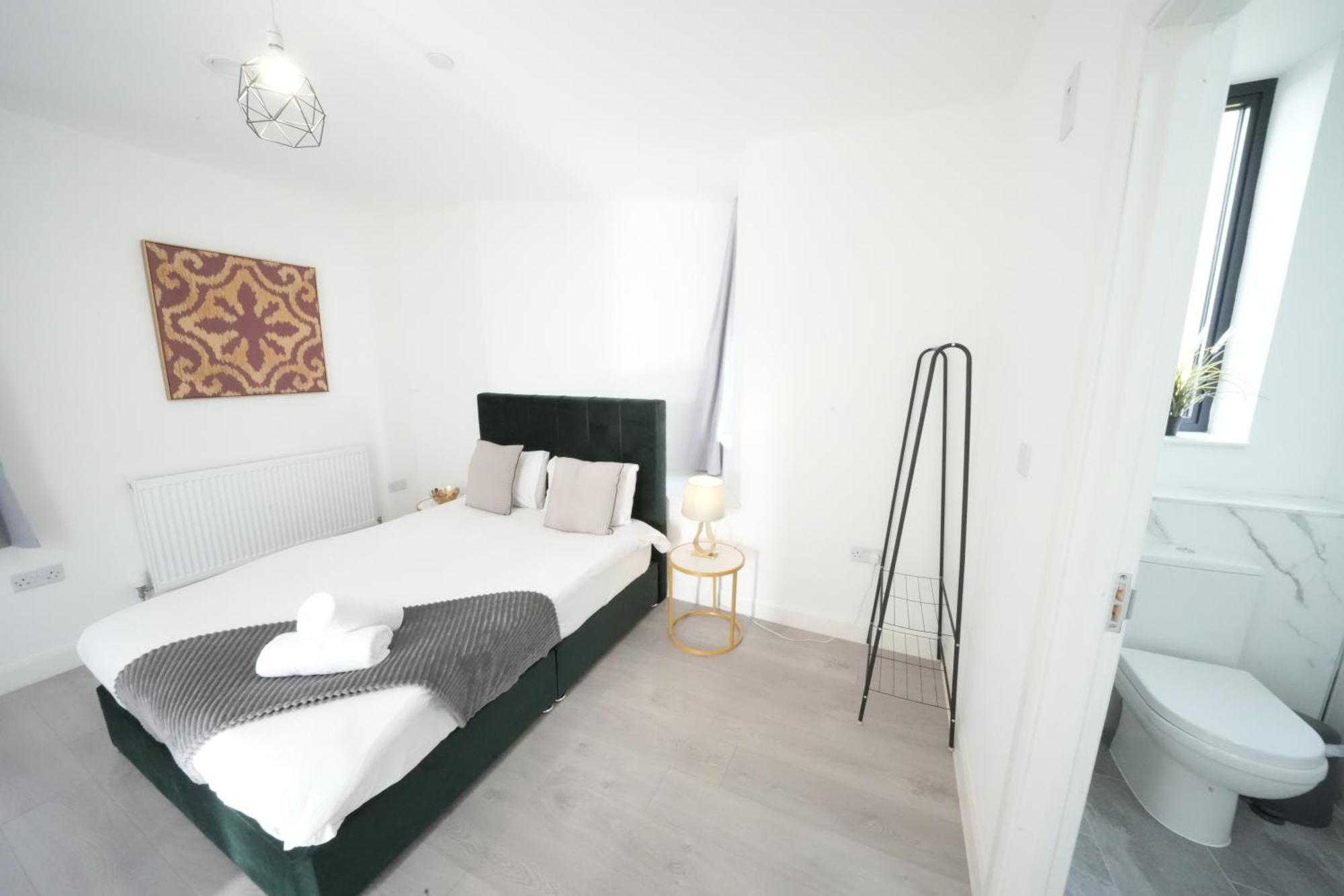 Ealing Broadway Great Stay 7-Minute Walk From The Underground Экстерьер фото