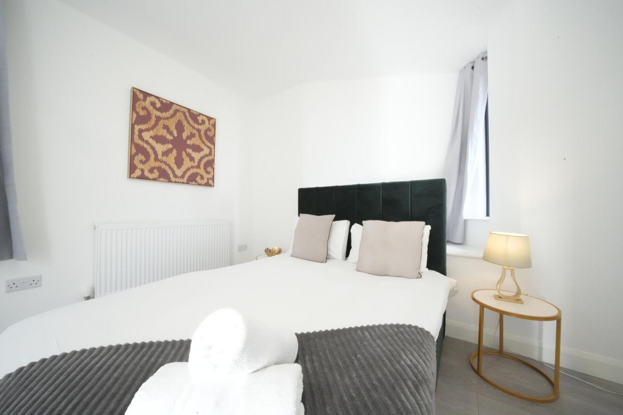 Ealing Broadway Great Stay 7-Minute Walk From The Underground Экстерьер фото