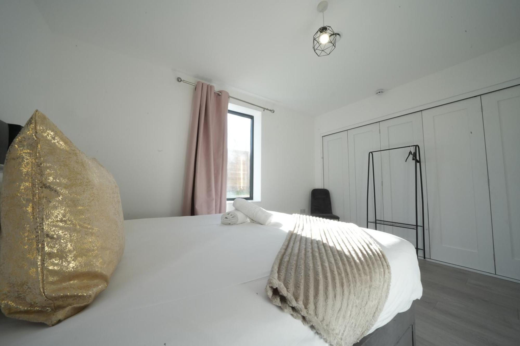 Ealing Broadway Great Stay 7-Minute Walk From The Underground Экстерьер фото
