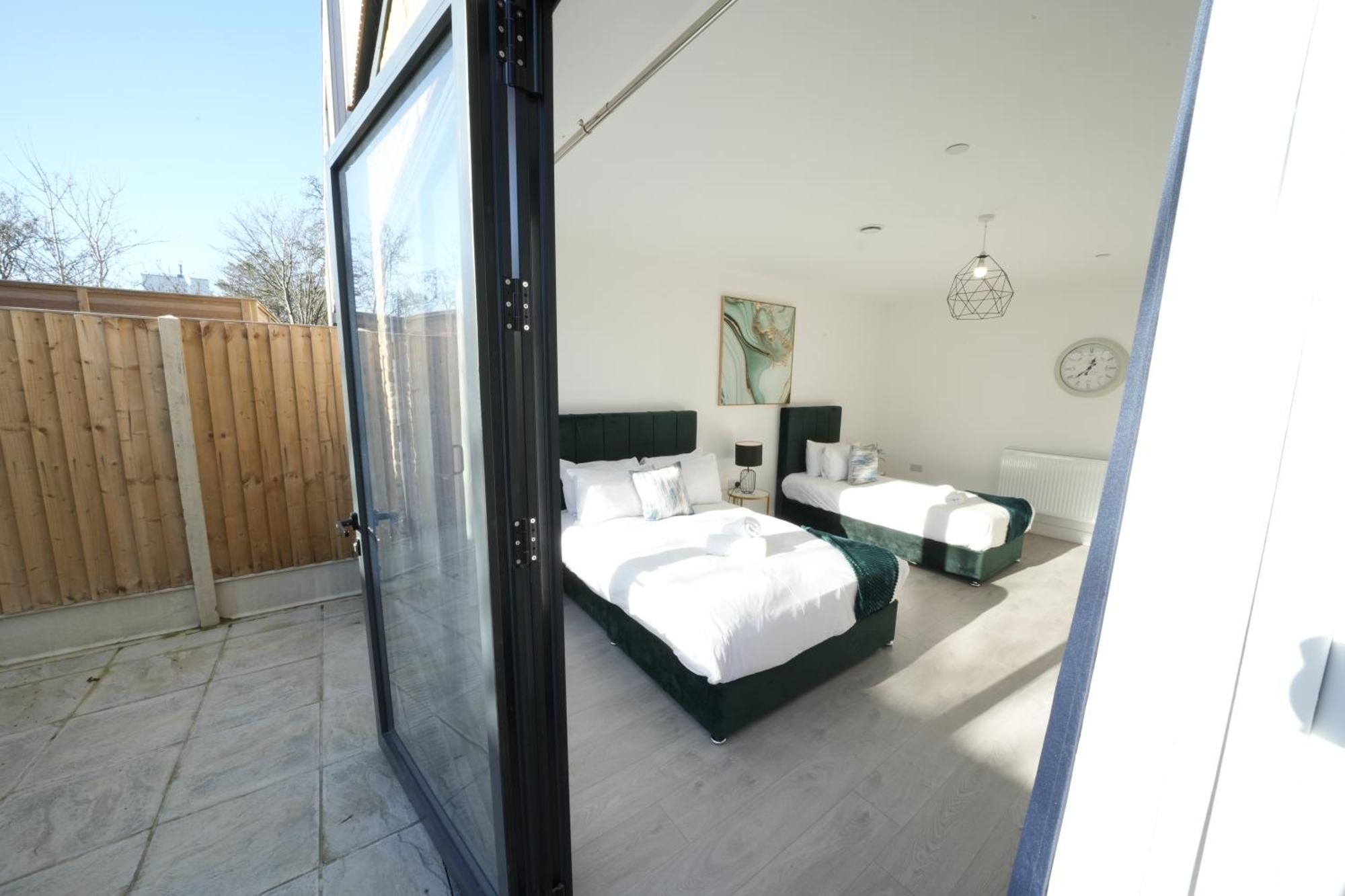 Ealing Broadway Great Stay 7-Minute Walk From The Underground Экстерьер фото